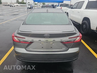 2026 Toyota Camry SE - miniatura 5