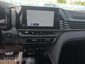 2026 Toyota Camry SE - miniatura 10