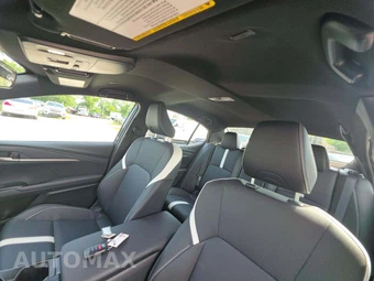 2026 Toyota Camry SE - miniatura 11