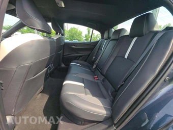 2026 Toyota Camry SE - miniatura 13
