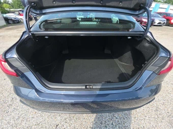 2026 Toyota Camry SE - miniatura 14