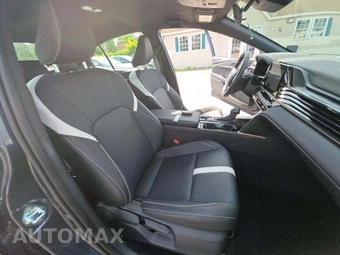 2026 Toyota Camry SE - miniatura 18