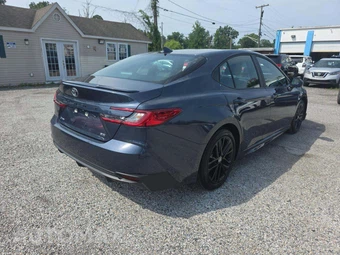 2026 Toyota Camry SE - miniatura 3