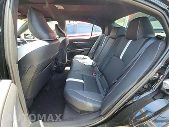 2026 Toyota Camry SE - miniatura 13