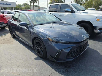 2026 Toyota Camry SE - miniatura 4