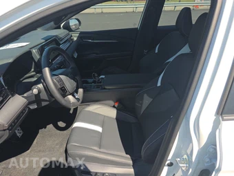 2026 Toyota Camry SE - miniatura 13