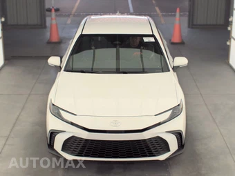 2026 Toyota Camry SE - miniatura 2
