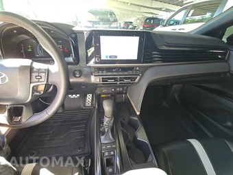 2026 Toyota Camry SE - miniatura 17