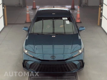 2026 Toyota Camry SE - miniatura 2