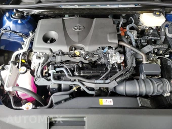 2026 Toyota Camry SE - miniatura 15