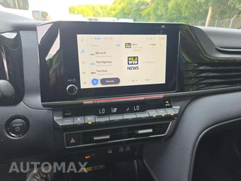 2026 Toyota Camry SE – miniatura 10