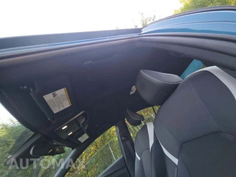 2026 Toyota Camry SE – miniatura 11