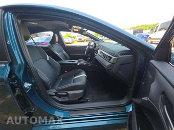2026 Toyota Camry SE – miniatura 18