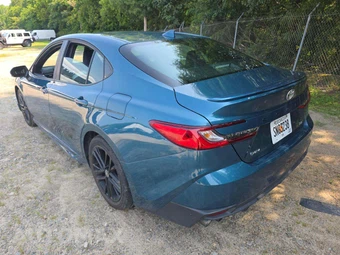 2026 Toyota Camry SE – miniatura 2
