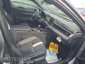 2026 Toyota Camry SE - miniatura 14