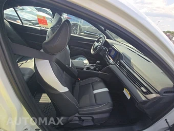 2026 Toyota Camry SE - miniatura 14