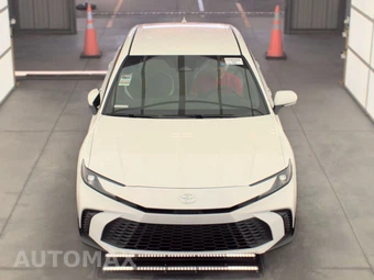2026 Toyota Camry SE - miniatura 2