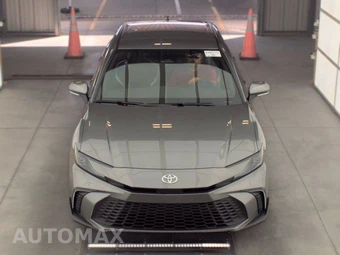 2026 Toyota Camry SE - miniatura 2