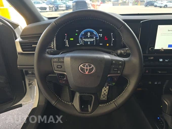 2026 Toyota Camry SE - miniatura 10