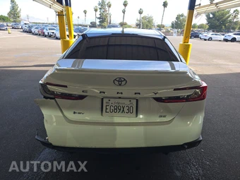 2026 Toyota Camry SE - miniatura 5