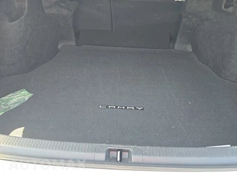 2026 Toyota Camry SE - miniatura 17