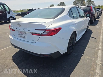 2026 Toyota Camry SE - miniatura 4