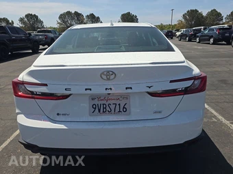 2026 Toyota Camry SE - miniatura 5