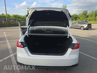 2026 Toyota Camry SE - miniatura 11