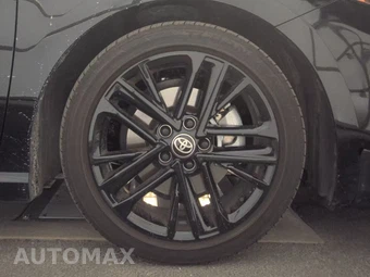 2026 Toyota Camry SE - miniatura 10
