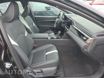 2026 Toyota Camry SE - miniatura 14