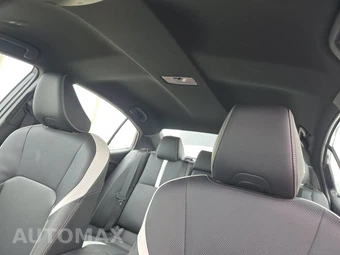 2026 Toyota Camry SE - miniatura 20