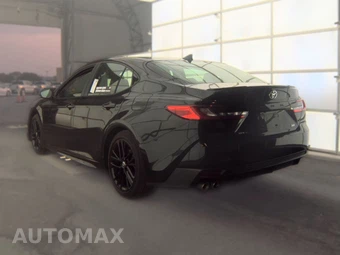 2026 Toyota Camry SE - miniatura 8