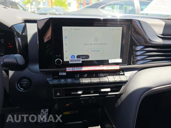 2026 Toyota Camry SE - miniatura 10