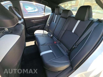 2026 Toyota Camry SE - miniatura 13