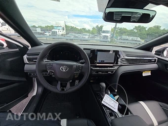 2026 Toyota Camry SE - miniatura 17