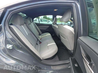 2026 Toyota Camry SE - miniatura 16
