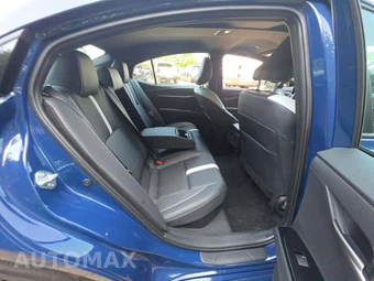 2026 Toyota Camry SE – miniatura 16