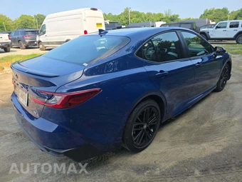 2026 Toyota Camry SE – miniatura 3