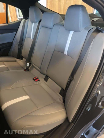 2026 Toyota Camry SE - miniatura 13