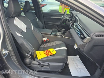 2026 Toyota Camry SE - miniatura 14