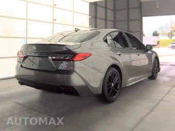 2026 Toyota Camry SE - miniatura 5