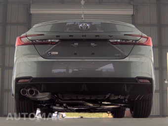 2026 Toyota Camry SE - miniatura 7