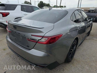 2026 Toyota Camry SE - miniatura 3