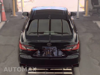 2026 Toyota Camry SE - miniatura 6