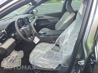2026 Toyota Camry SE - miniatura 13