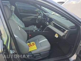 2026 Toyota Camry SE - miniatura 14