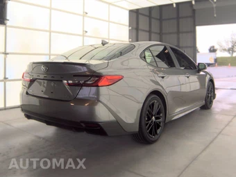 2026 Toyota Camry SE - miniatura 5