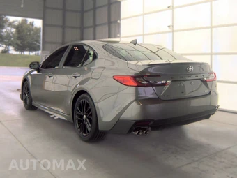 2026 Toyota Camry SE - miniatura 8