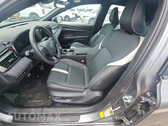 2026 Toyota Camry SE - miniatura 13