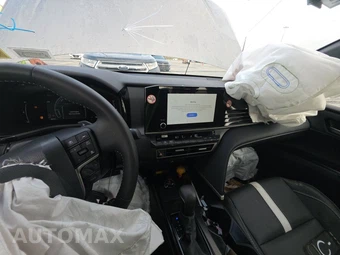 2026 Toyota Camry SE - miniatura 11